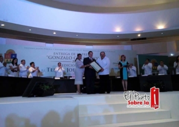 Galardonan al Tenor Joel Montero con presea «Gonzalo Guerrero»