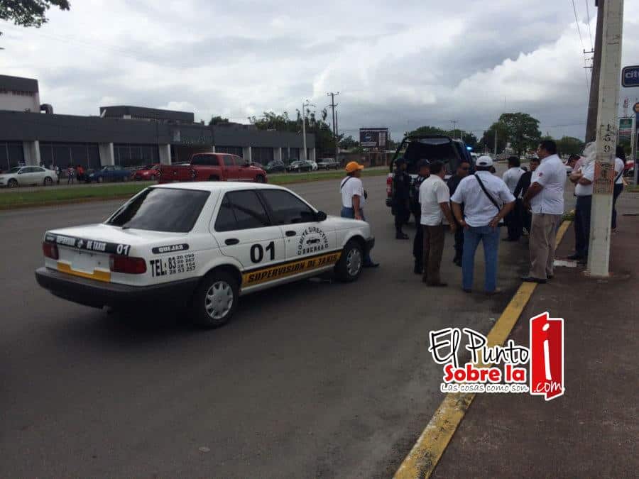 Otra vez se arma la bronca entre taxistas