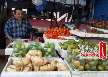 Cae precio de la jícama y naranja dulce
