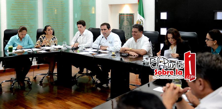 Garantiza Paquete Fiscal 2016 desarrollo social y económico para Quintana Roo: Pedro Flota Alcocer