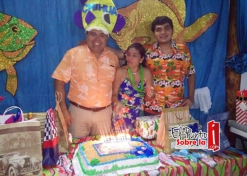 Celebra «La Chihua» sus 44 abriles