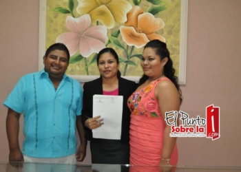 Celebran su boda civil Fabián y Circe