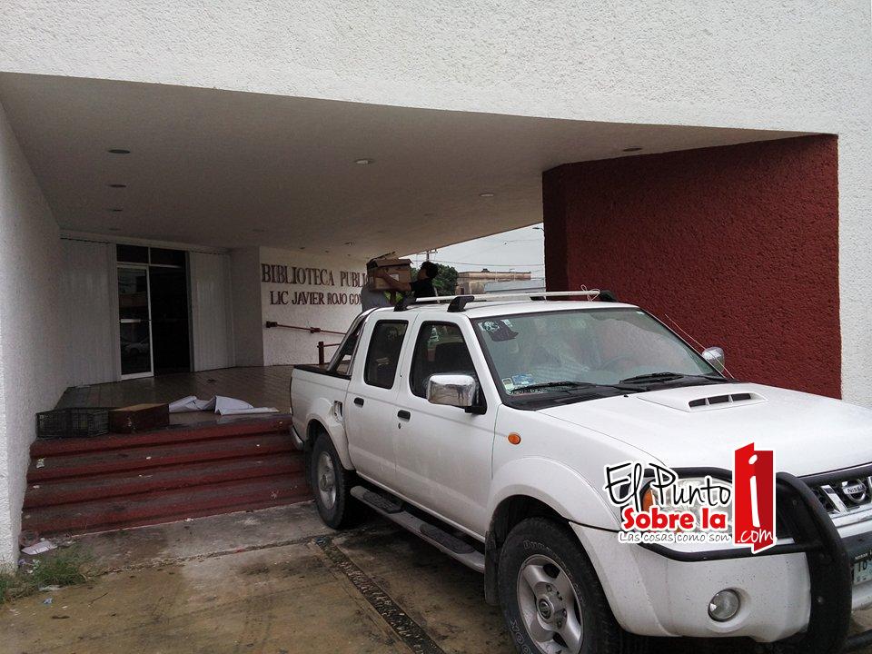 Desmantelan biblioteca Javier Rojo Gómez