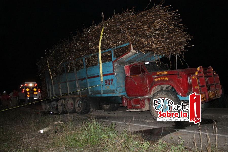 Camiones cañeros operan sin seguro contra accidentes