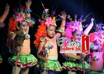 Bacalar se viste de Fiesta con su Carnaval «Al Ritmo de los Siete Colores”