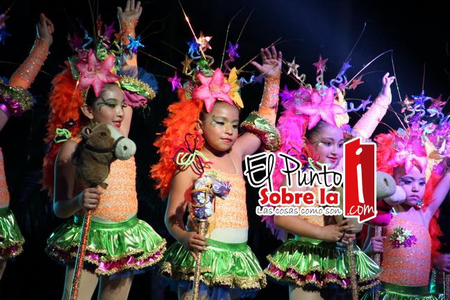 Bacalar se viste de Fiesta con su Carnaval «Al Ritmo de los Siete Colores”