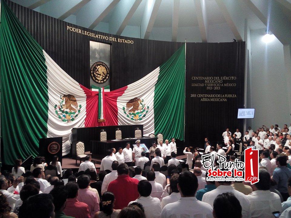 Celebran 41 Aniversario de la Constitución de Quintana Roo