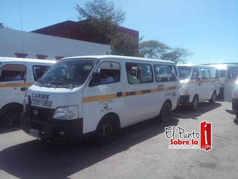 Meten cuchillo a operadores del transporte público