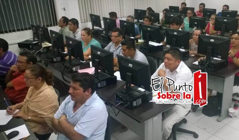 “De patitas en la calle” 34 maestros de Quintana Roo