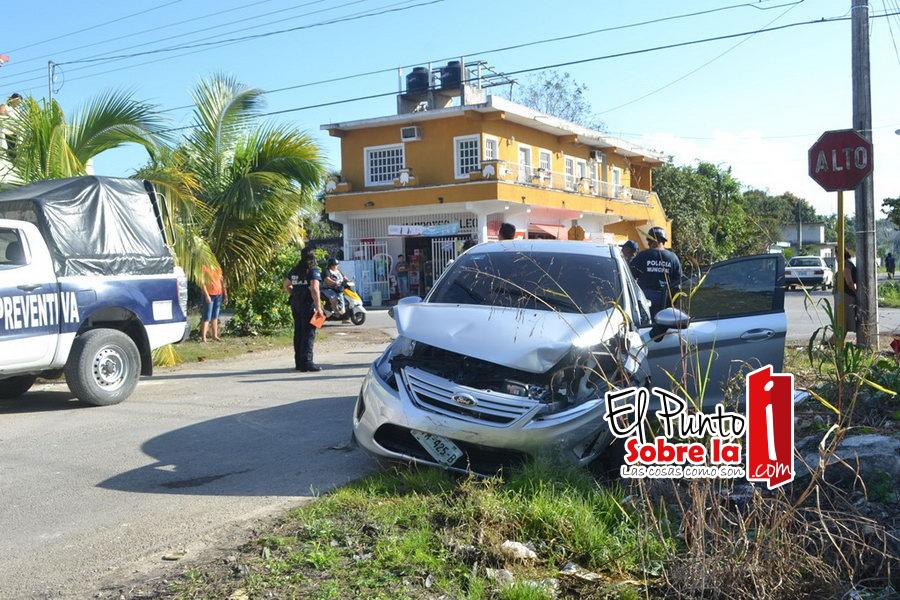 Chamacos fiesteros involucran a Regidor en accidente vehicular