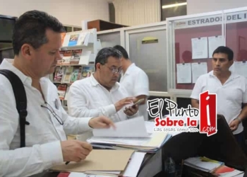 José Luis Leal se registra como candidato independiente a la gubernatura