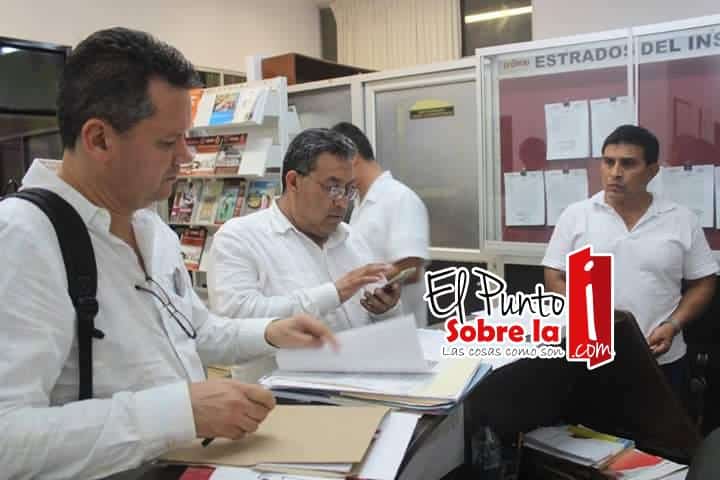 José Luis Leal se registra como candidato independiente a la gubernatura