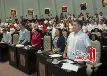 Se pronuncian diputados por la completa protección del caracol rosado