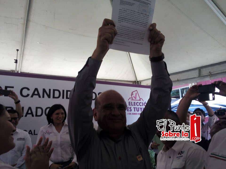 Rogelio Márquez se registra como candidato del PES a Gobernador de Q. Roo