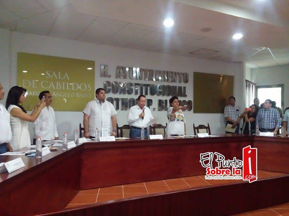 Abuxapqui deja OPB en busca de la candidatura del PRI