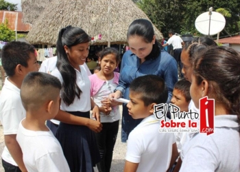 Realiza recorrido Rossina Castillo de Contreras a comunidades rurales