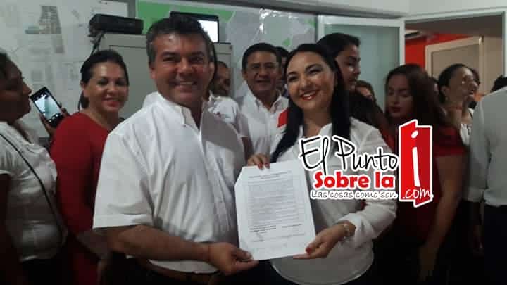 Teresita Flota Alcocer se registra como precandidata del Distrito X