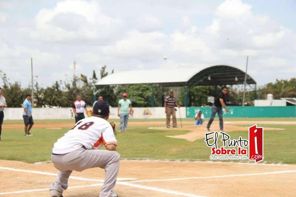 Los Tigres de Quintana Roo juegan en Bacalar