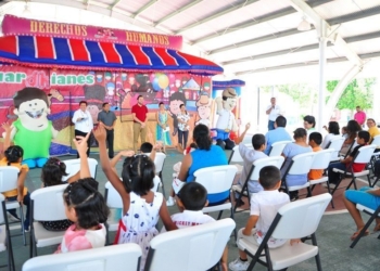 Celebran a niñez quintanarroense enseñando sus derechos
