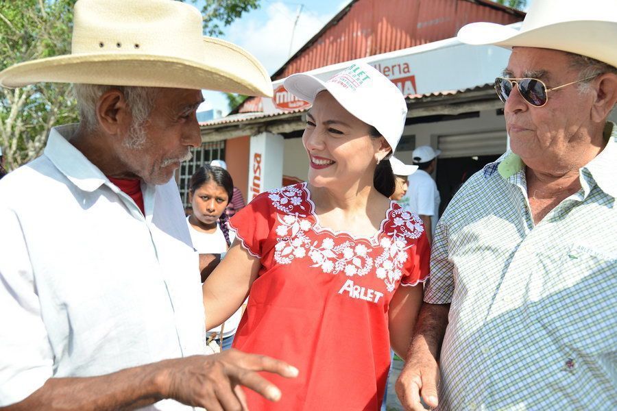 Arlet Mólgora ofrece alternativas para el desarrollo de comunidades rurales