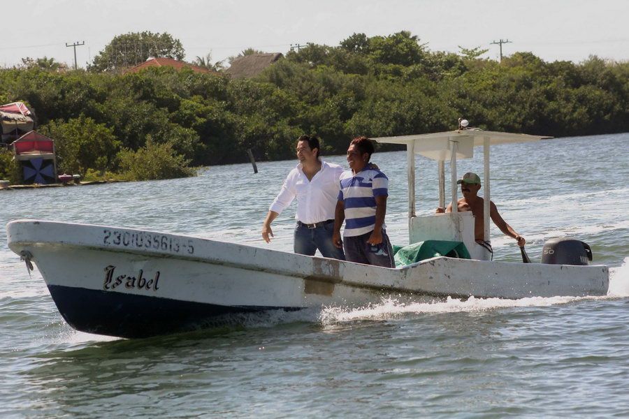 El tiburón ballena, un tesoro que necesita protección: José Luis Chanito Toledo