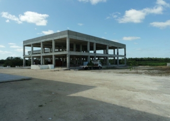 Dotarán de mayores espacios a la Universidad Politécnica de Bacalar