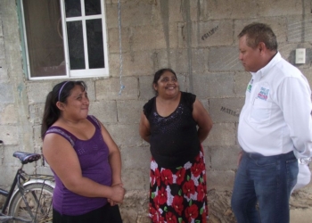 Emilio Jiménez recorre comunidades proponiendo más y mejores servicios