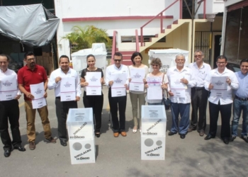IEQROO entrega material electoral al INE para simulacros de elecciones