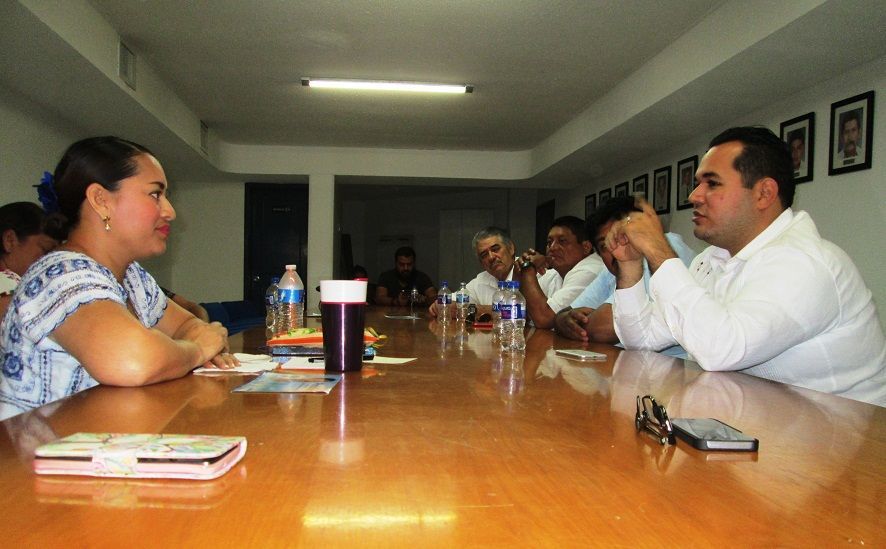 Fortalecer las cámaras empresariales, compromiso de Perla Tun