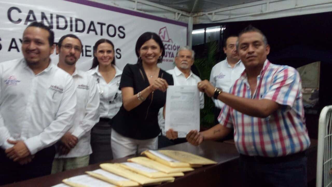 Parchan al PES candidatos reciclados