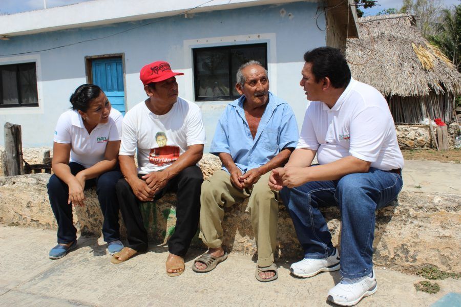 Paoly y Valfre recorren Chunhuhub para conocer la propuesta social