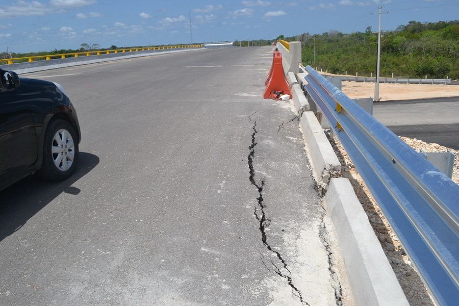 Nuevo puente sucumbe por deficiencias en su construcción