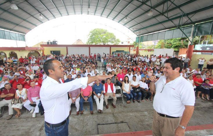 Delegados priistas respaldan a Juan Carrillo Soberanis