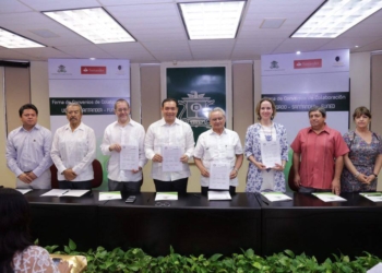 UQRoo sigue impulsando el programa de becas de movilidad nacional e internacional