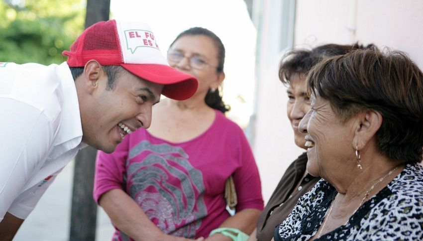 Mi prioridad, brindar atención médica de calidad a madres de familia: Juan Carrillo
