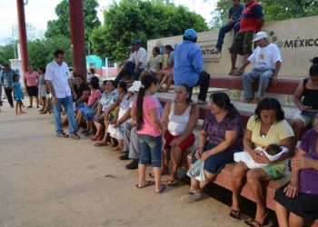 No nos olviden, piden habitantes de comunidades a Domingo Flota