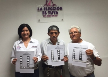 Entrega IEQROO modelos de plantilla Braille para personas con discapacidad visual