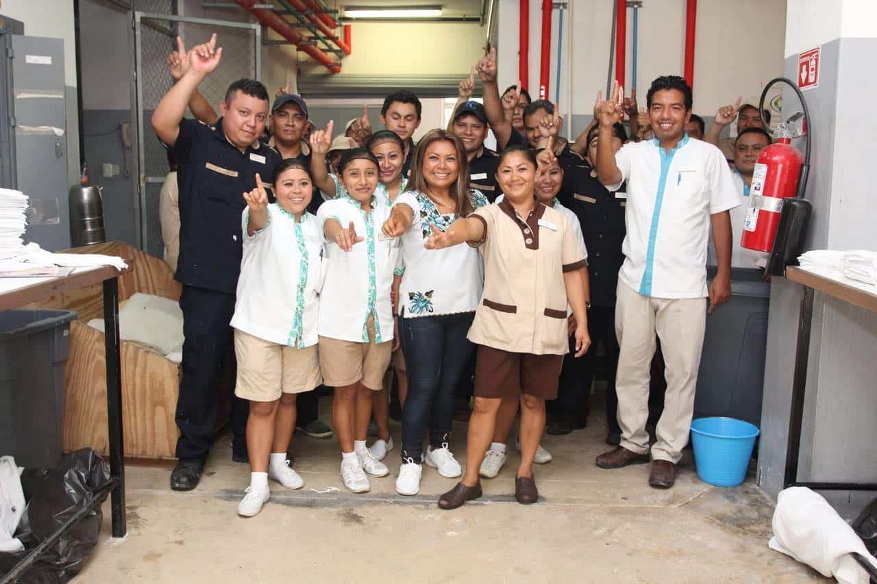 Fuerza laboral de la hotelería se suma al proyecto de Romi Dzul