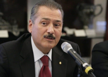Presenta PRI denuncia contra Carlos Joaquín ante el PGR