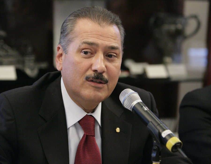 Presenta PRI denuncia contra Carlos Joaquín ante el PGR