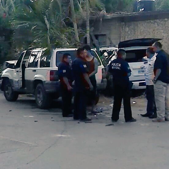 Felipe Calderón sufre accidente vial en Quintana Roo