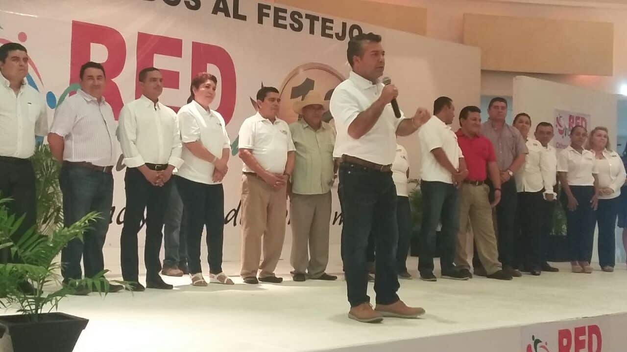 Reta Mauricio Góngora a Carlos  Joaquín a un debate de propuestas