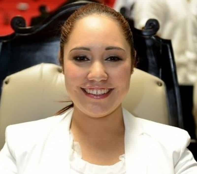 Presidenta de la Comisión de Salud del Congreso sigue dormida en sus laureles