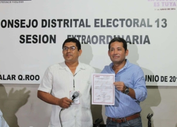 Entregan constancia de mayoría a  Alexander Zetina como presidente electo 
