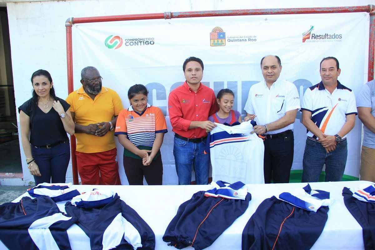 Rumbo al regional, atletas de luchas