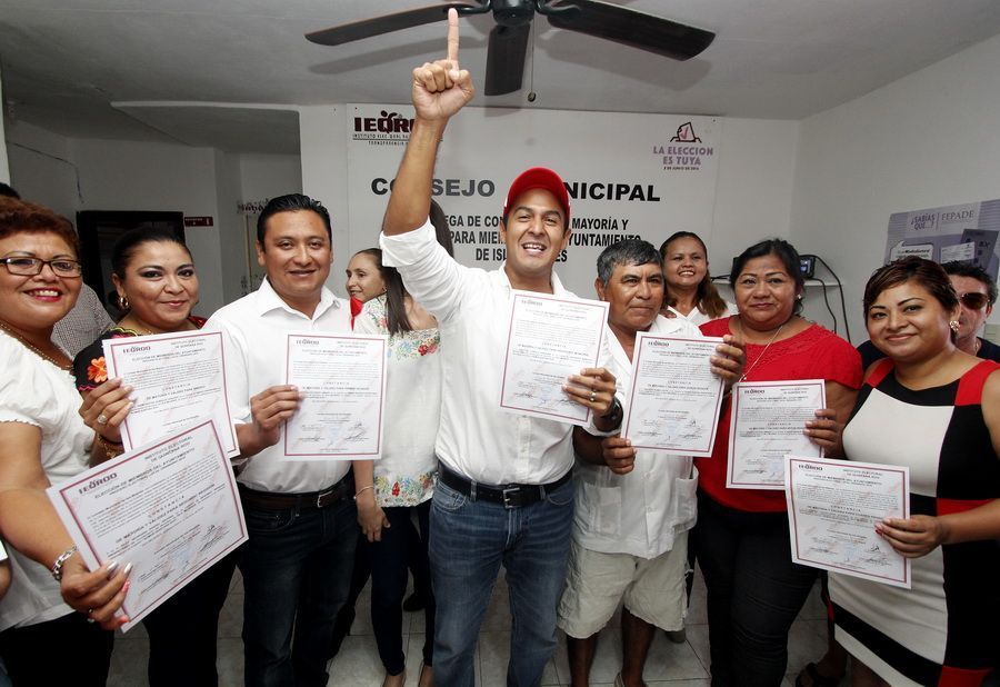 Juan Carrillo Soberanis trabajará para proyectar el liderazgo de Isla Mujeres
