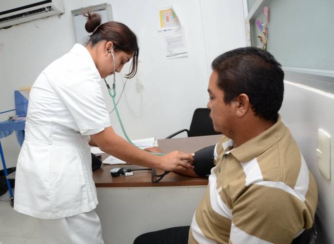 Promueve ISSSTE programas de prevención contra la hipertensión arterial