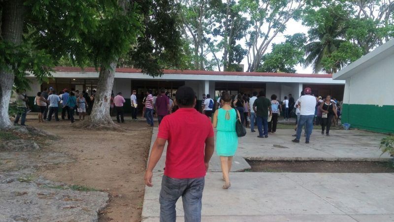 Tardía apertura de casillas en Bacalar