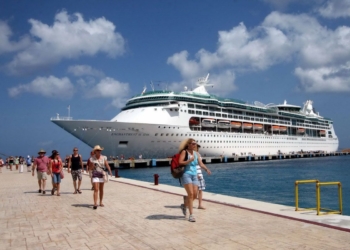 Semana de 14 cruceros para las costas del estado: APIQROO