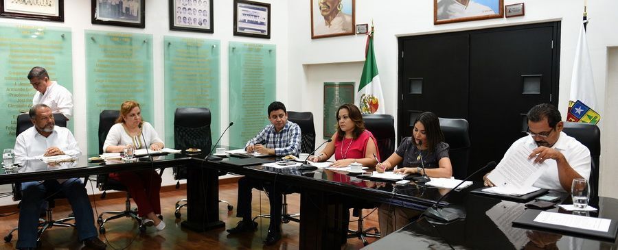 Sesionan integrantes de la Diputación Permanente